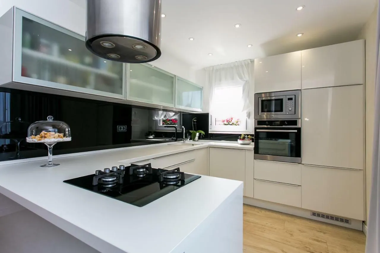 Apartments And Studio Giovanni 2 Trogir