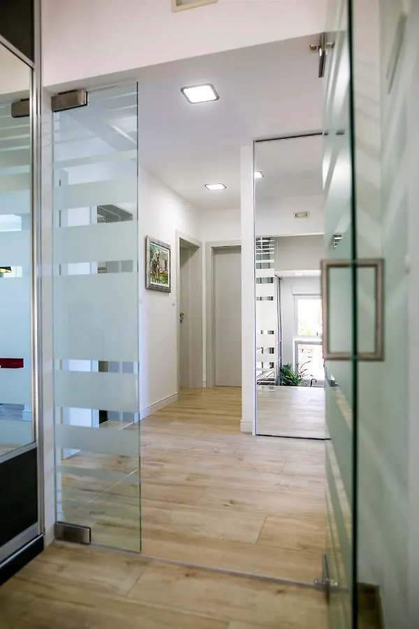Apartments And Studio Giovanni 2 Trogir