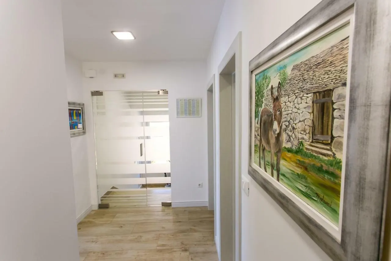 Apartments And Studio Giovanni 2 Trogir